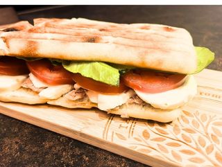 Panino Amantea (Panino Formato Maxi) Bibita omaggio a scelta della casa