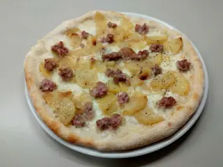 Patate e salsiccia
