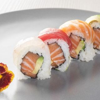 096.- Rainbow roll