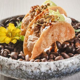 006.- Tacos salmone cotto