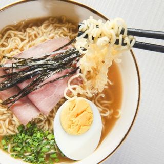 174.- Ramen con carne