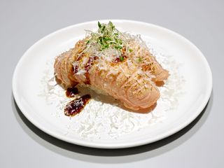 077.Nigiri yuki salmone
