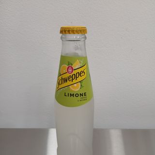 Schweppes lemon