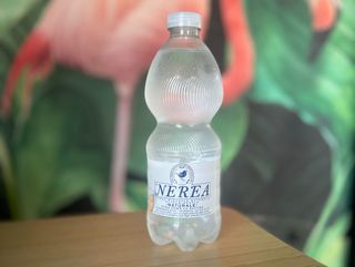 Acqua naturale