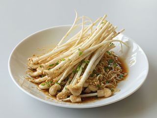 Funghi enoki