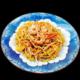 SPAGHETTI SALTATI CON GAMBERI