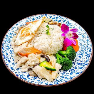 RISO CON POLLO E VERDURE
