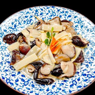 BAMBÙ E FUNGHI（DOPPIO INVERNO）