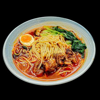 RAMEN CON MANZO BRASATO
