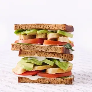 Chicken avo club