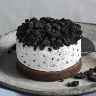 BLACK BISCUITS