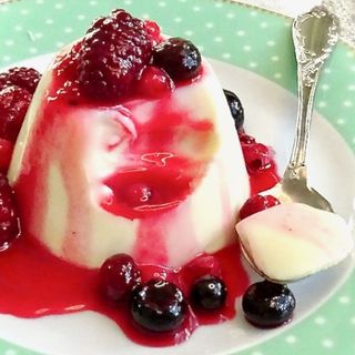 Panna cotta frutti di bosco