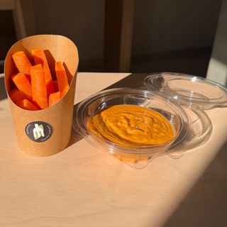 Hummus di ceci con carote