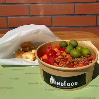 Crea la tua insalata di legumi