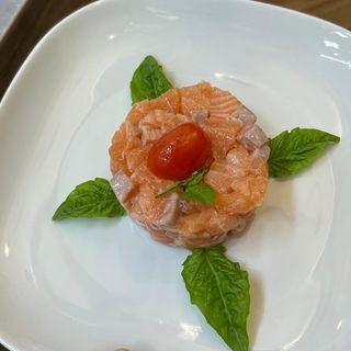 Tartar di salmone