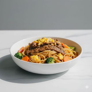 74- Spaghetti saltati con manzo, verdura e uova 牛肉炒面