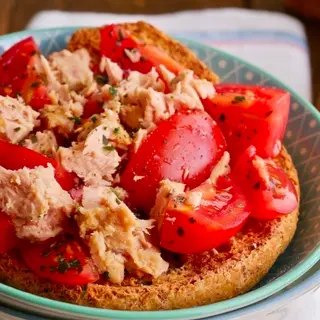 Fresella tonno e pomodoro