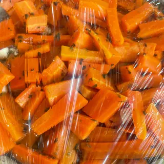 Carote all insalata vaschetta 300 grammi