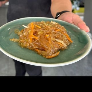 Spaghetti di soia con verdura