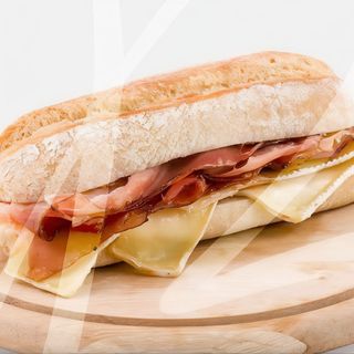 Panino con spech e brie