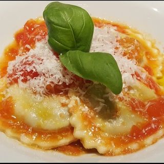 RAVIOLI