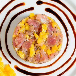 S10 - Tropical tuna tartare