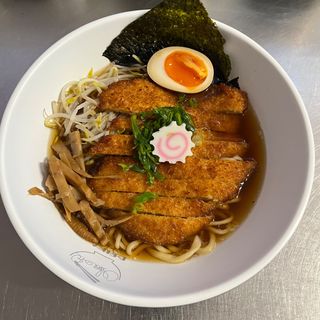 Ramen con cotoletta di pollo