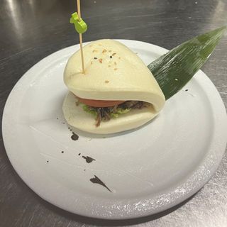 Bao con manzo brasato