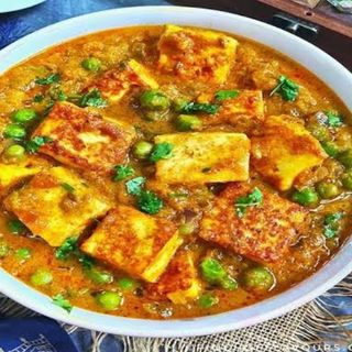 Mattar paneer