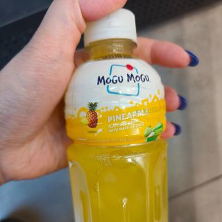 MOGU MOGU ANANAS