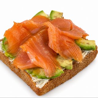 Salmone avocado toast