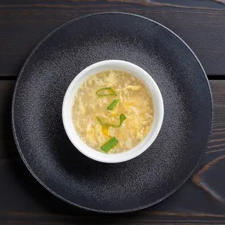 Zuppa di mais con pollo