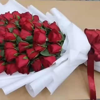 100 rose rosse