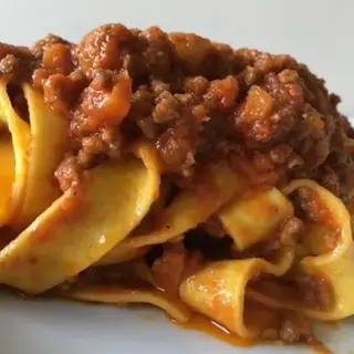 FETTUCCINE ALLA BOLOGNESE