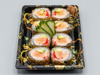 U7 FUTOVENUS FRITTO SALMONE TOBIKO