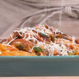 Tagliatelle con gamberi e zucchine