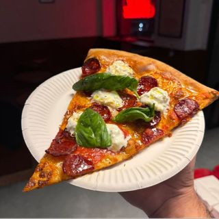 Stella Special - Salamino and burrata