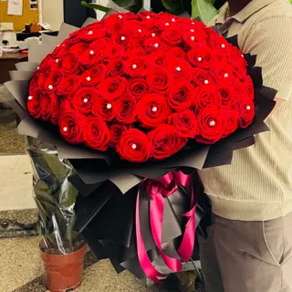 Luxury Red Naomi Roses Boutique