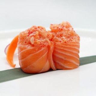 Bigne spicy salmon