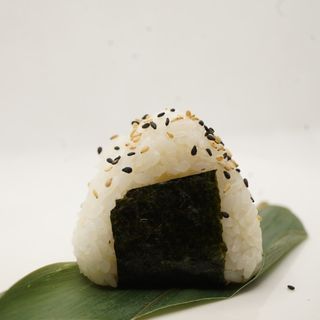 Onigiri salmone piccante