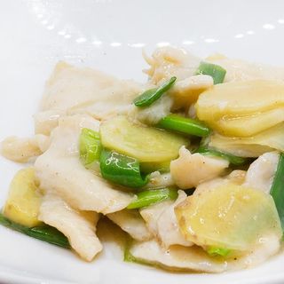 Pollo allo zenzero e cipollotti