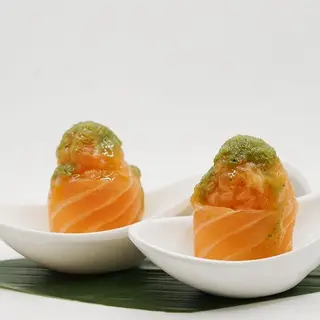 Bigne salmone pesto