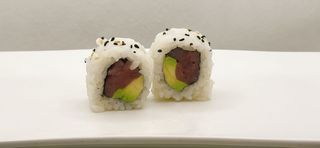 Maguro roll