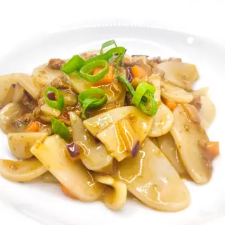 Gnocchi di riso con carne di suino