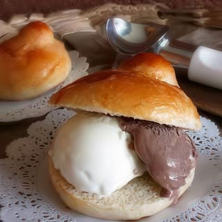 Brioche con gelato
