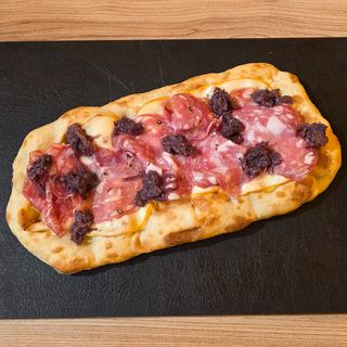 Salame, Provola, radicchio