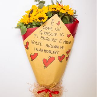 Bouquet di girasoli con scritta