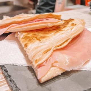 Piada cotto, stracchino e rucola