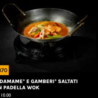 370 Edamame e gamberi saltati in padella wok