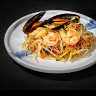 320Spaghetti di riso ai frutti di mare